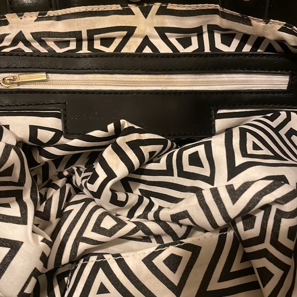 Versace 1969 Abbigliamento Sportivo SRL Tote - Picture 10 of 12